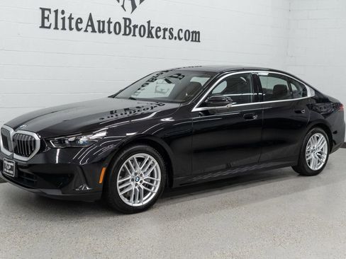 Used 2025 BMW 540i xDrive image 45