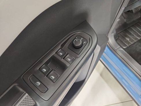 New 2025 Volkswagen Taos S image 11