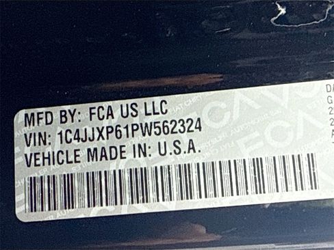 Used 2023 Jeep Wrangler Unlimited Sahara w/ Cold Weather Group image 34