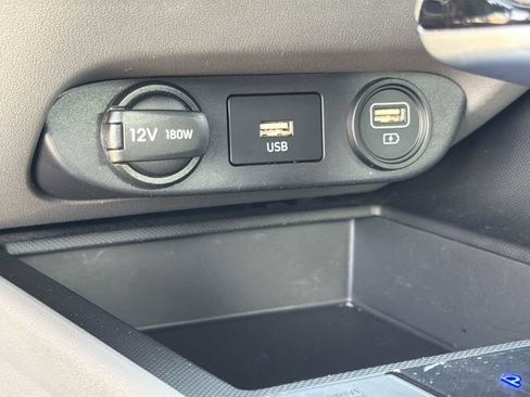 Certified 2023 Hyundai Elantra SEL image 22