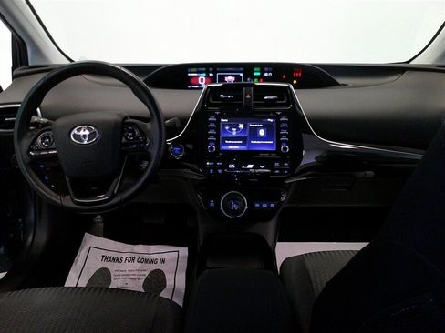 Used 2021 Toyota Prius Prime LE image 2