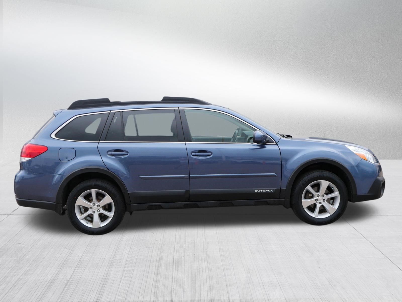 Used 2014 Subaru Outback 2.5i Limited w/ Moonroof Package AWD/4WD image 8