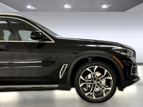 Used 2023 BMW X5 sDrive40i w/ Parking Assistance Package image 34