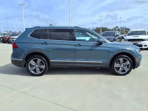 Used 2020 Volkswagen Tiguan SEL image 5