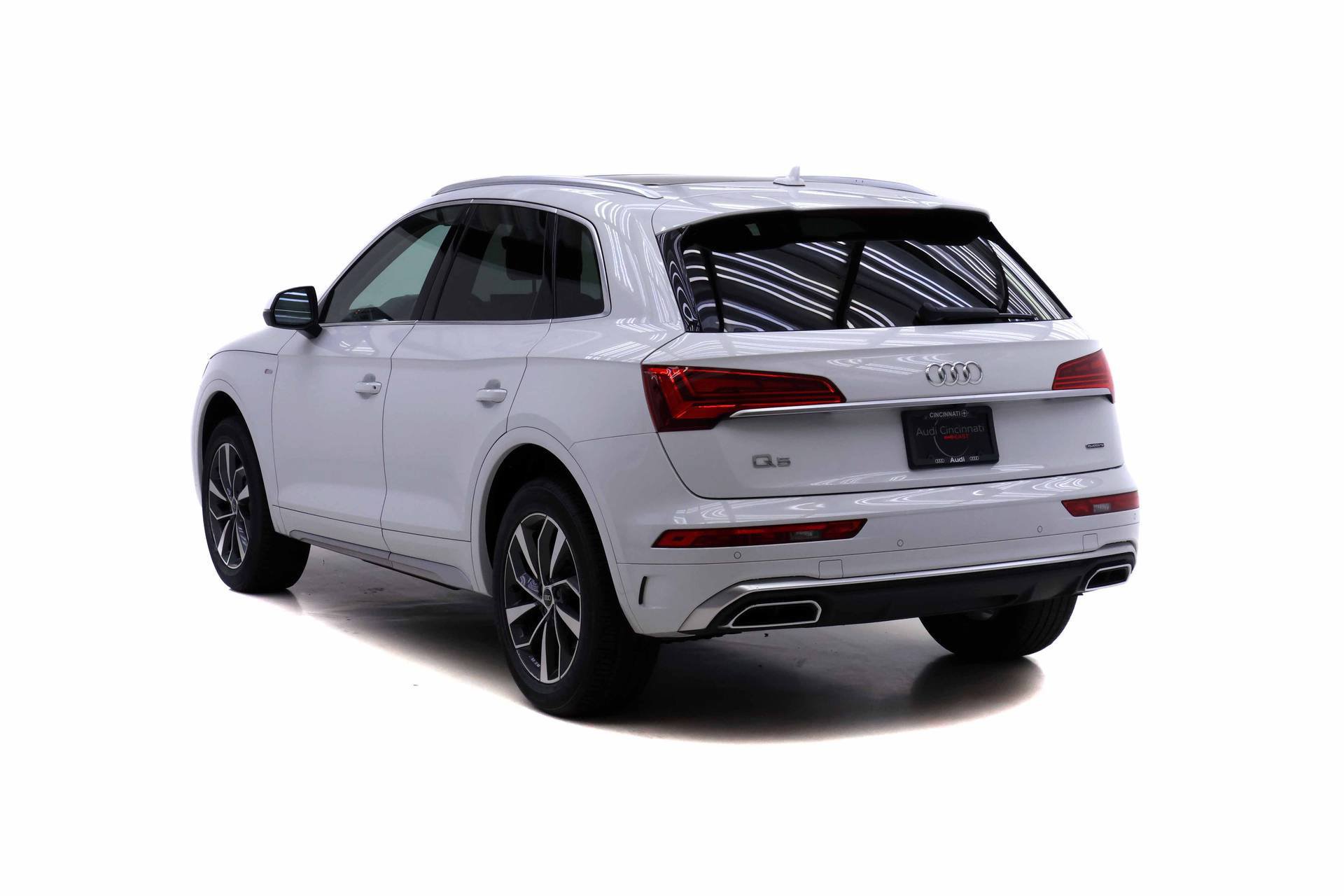 Certified 2023 Audi Q5 2.0T Premium Plus w/ Premium Plus Package AWD/4WD image 5