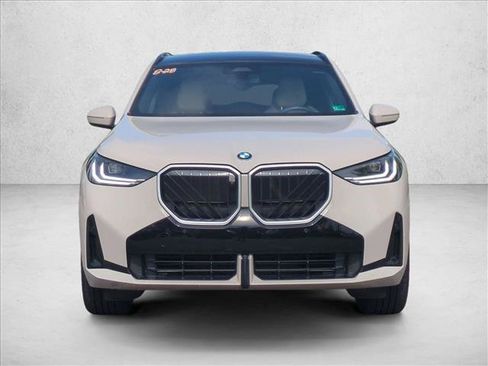 Used 2026 BMW X3 xDrive30i w/ Premium Package AWD/4WD image 2