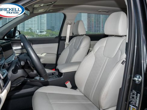 Used 2026 Kia Sorento EX w/ EX Premium Package FWD image 18