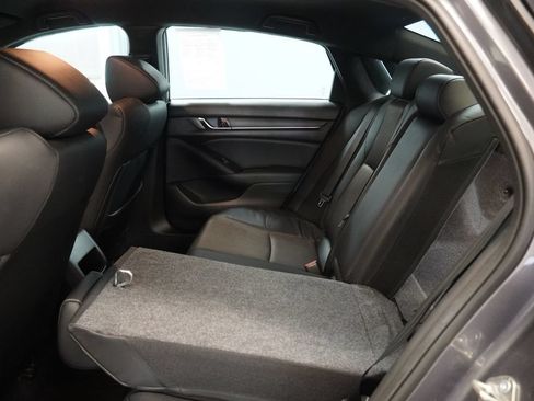 Used 2018 Honda Accord Sport image 27