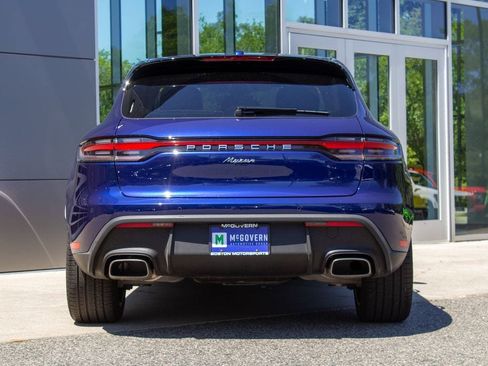 Used 2025 Porsche Macan AWD/4WD image 9
