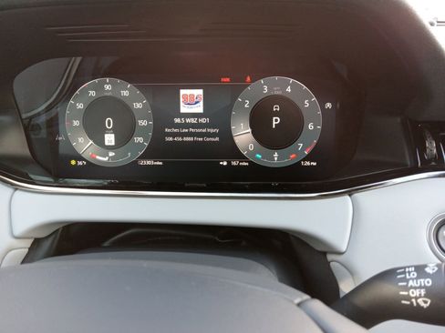 Used 2025 Land Rover Range Rover Evoque Dynamic SE image 15