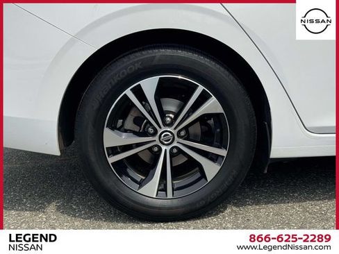 Certified 2023 Nissan Sentra SV FWD image 9