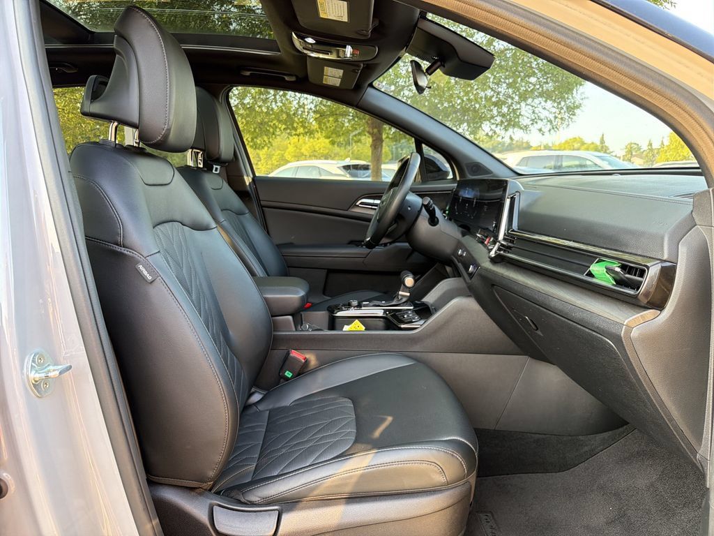 Used 2023 Kia Sportage X-Pro AWD/4WD image 18