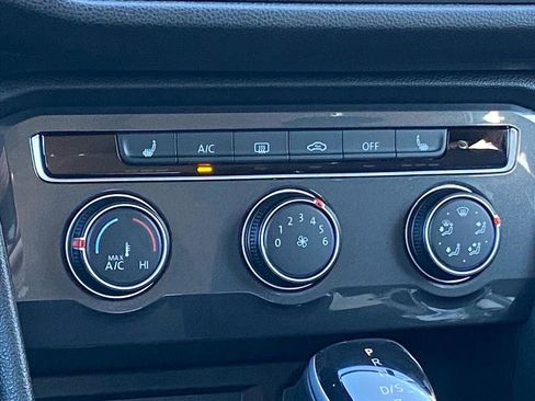 Certified 2024 Volkswagen Tiguan S image 9