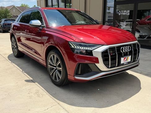 Used 2022 Audi SQ8 Prestige AWD/4WD image 3
