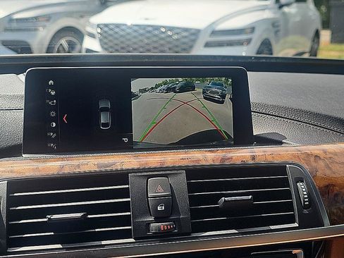 Used 2018 BMW 330i Gran Turismo xDrive AWD/4WD image 27