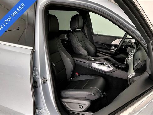 Used 2025 Mercedes-Benz GLS 450 4MATIC image 8