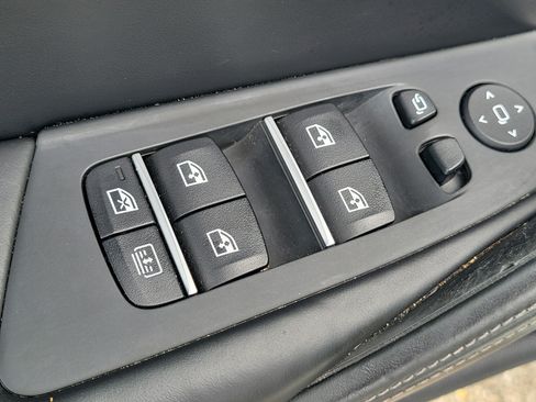 Used 2020 BMW M550i xDrive w/ Executive Package AWD/4WD image 18