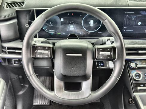 Used 2025 Hyundai Santa Fe Limited FWD image 14