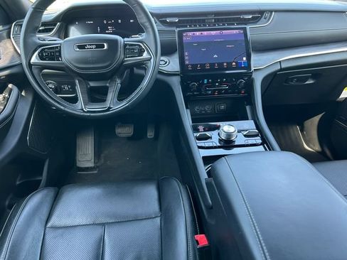 Used 2024 Jeep Grand Cherokee L Overland w/ Advanced Protech Group III AWD/4WD image 3