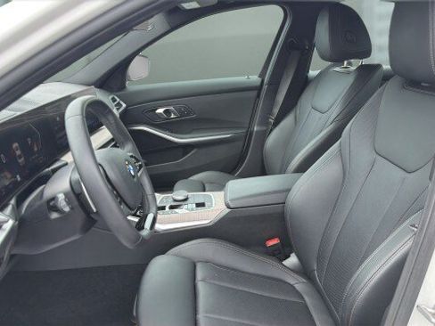 Used 2025 BMW 330i Sedan RWD image 18