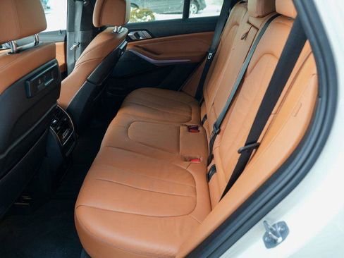 Used 2022 BMW X5 xDrive40i w/ Luxury Seating Package image 40