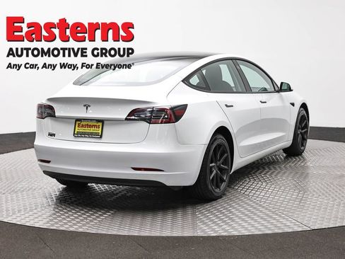 Used 2023 Tesla Model 3 Standard Range image 5