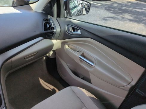 Used 2014 Ford Escape SE FWD image 16