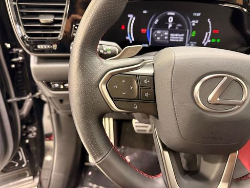 Used 2025 Lexus NX 450h+ F Sport image 13