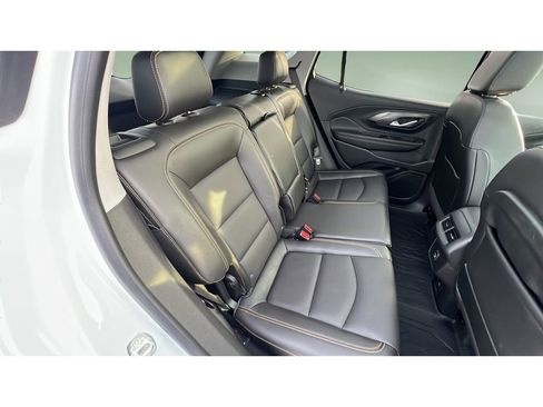 Used 2021 GMC Terrain SLT w/ Infotainment Package II image 23