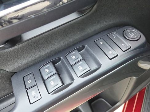 Used 2018 Chevrolet Silverado 1500 LT w/ All Star Edition image 6