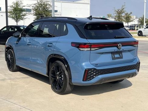 New 2026 Volkswagen Tiguan SE R-Line FWD image 7