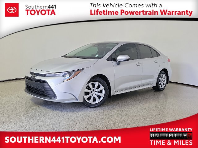 Used 2024 Toyota Corolla LE FWD image 1