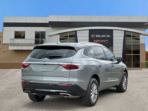 Used 2024 Buick Enclave Essence AWD/4WD image 6