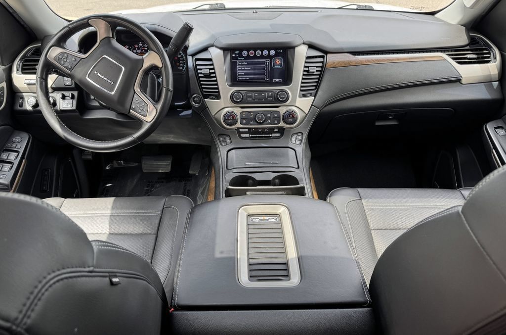 Used 2020 GMC Yukon XL Denali w/ Denali Ultimate Package AWD/4WD image 29