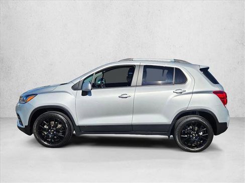 Used 2022 Chevrolet Trax LT w/ Sport Edition AWD/4WD image 9