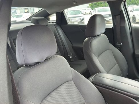 Used 2017 Chevrolet Malibu LT FWD image 67