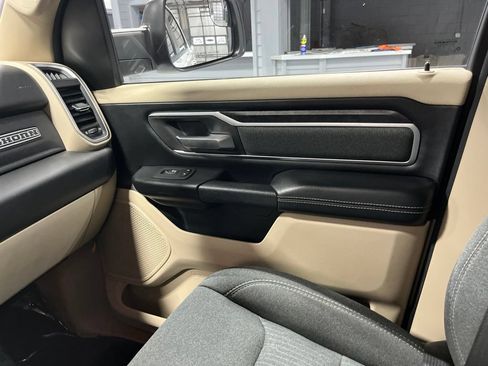 Used 2020 RAM 1500 Big Horn AWD/4WD image 21