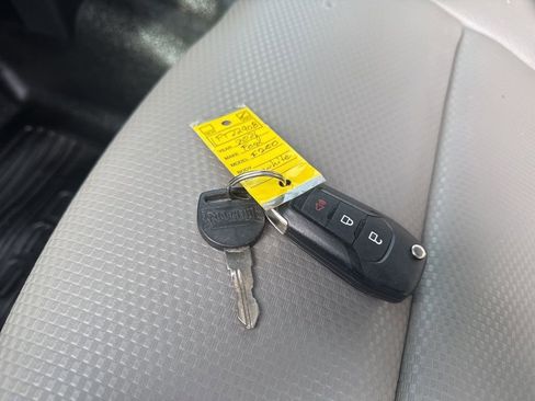 Used 2021 Ford F250 XL w/ Power Equipment Group image 31