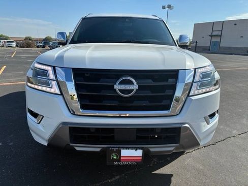 Certified 2023 Nissan Armada Platinum w/ Captain's Chairs Package RWD image 9