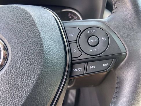 Used 2025 Toyota RAV4 XLE Premium FWD image 34