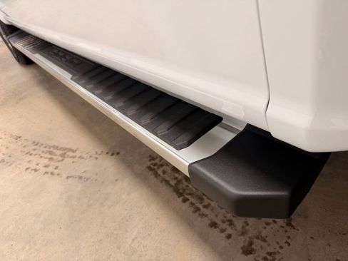 Used 2025 Ford F150 Lariat w/ Tow/Haul Package image 17