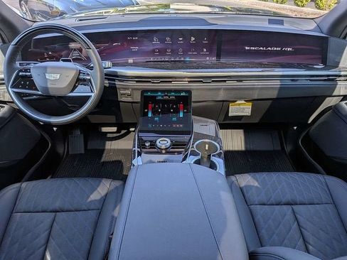 New 2026 Cadillac Escalade IQL Sport 1 w/ LPO, ONYX Package AWD/4WD image 17
