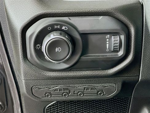 Used 2026 Jeep Wrangler Sport AWD/4WD image 15