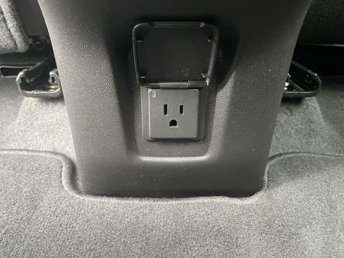 Used 2024 Chevrolet Equinox RS w/ RS Leather Package FWD image 13