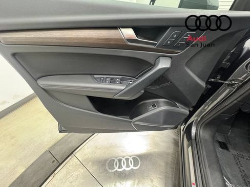 Used 2023 Audi Q5 2.0T Premium Plus w/ Premium Plus Package AWD/4WD image 32