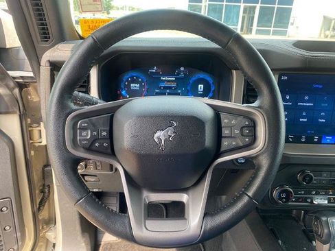 Certified 2025 Ford Bronco Outer Banks AWD/4WD image 18