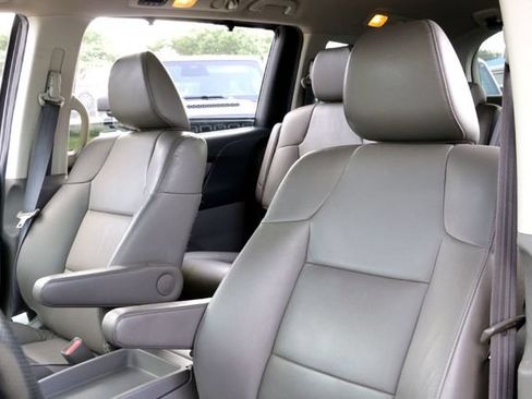 Used 2014 Honda Odyssey EX-L image 11