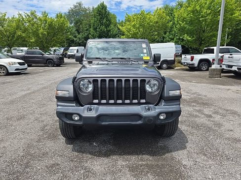 Used 2022 Jeep Wrangler Unlimited Sport AWD/4WD image 2
