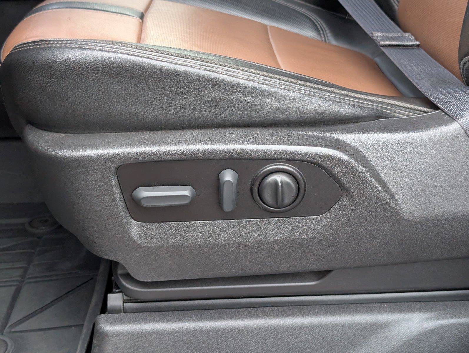 Used 2022 Chevrolet Silverado 3500 High Country w/ Safety Package II AWD/4WD image 18