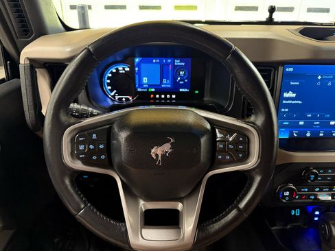 Used 2021 Ford Bronco Wildtrak image 15